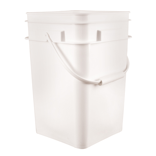 Seau carr&eacute;, Plastique, 4,25 gal. FMT Sales Ltd