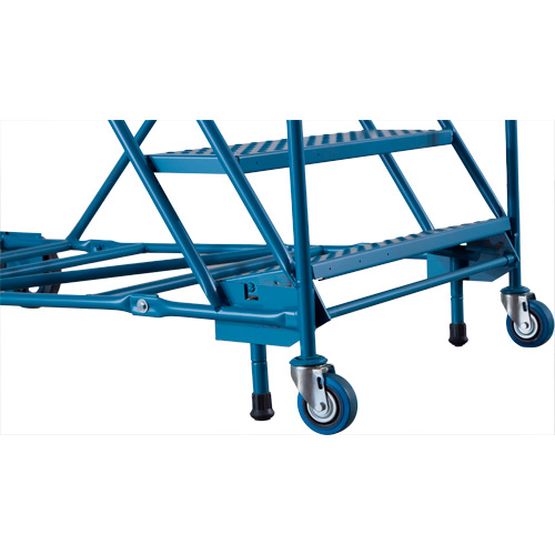Escabeau roulant certifi&eacute; CSA avec marche verrouillable, 16 marches, Largeur de la marche 30", Hauteur de la plateforme 144", Acier FMT Sales Ltd