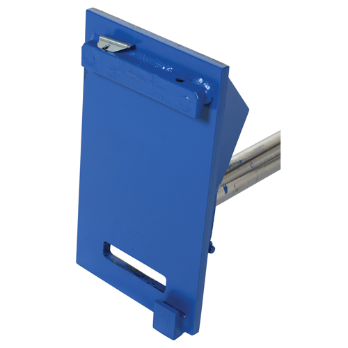 Fl&egrave;che de chariot &eacute;l&eacute;vateur pour tapis, 108-1/2" longueur, Install&eacute; sur tablier, Capacit&eacute; de 2500 lb FMT Sales Ltd