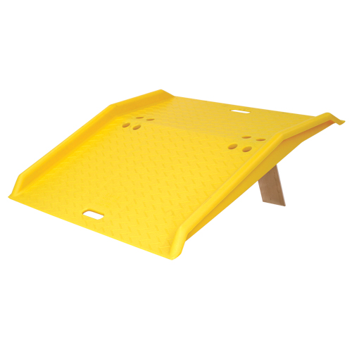 Rampe de quai de chargement portable en poly pour diable, Capacit&eacute; de charge 750 lb, 36" lo x 35" la x 5" h FMT Sales Ltd