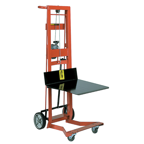 Empileur &agrave; plateforme, M&eacute;canisme Treuil manuel, Capacit&eacute; de 750 lb, Levage max de 40" FMT Sales Ltd