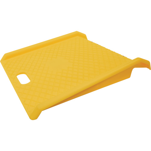 Rampe de trottoir portable en poly pour diable, Capacit&eacute; de 1000 lb, 27" la x 27" lo FMT Sales Ltd