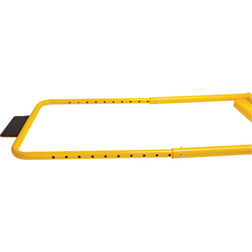 Safety Swing Gate, 21" H x 16" - 26" W FMT Sales Ltd