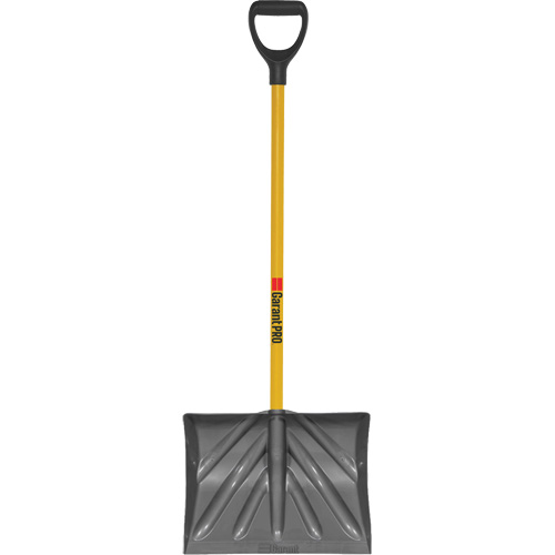 Pelle &agrave; grattoir Pro, Lame Polypropyl&egrave;ne, Largueur 18", Manche Prise en D FMT Sales Ltd