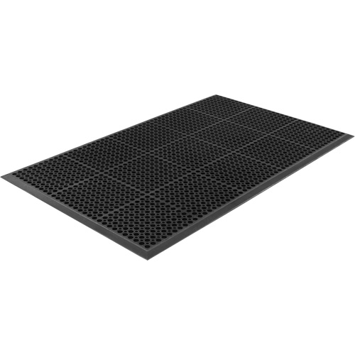 Competitor Series Mats, Slotted, 3' x 5' x 7/8", Black, Natural Rubber FMT Sales Ltd