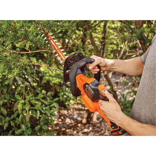 Max* PowerCut Cordless Hedge Trimmer Kit, 22", 20 V, Battery Powered FMT Sales Ltd