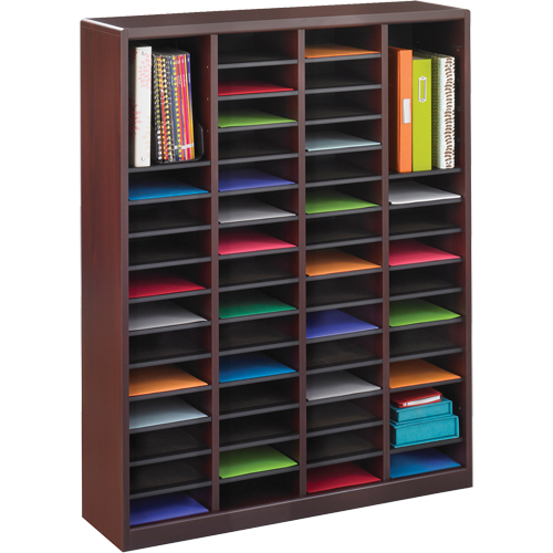 Casier &agrave; compartiments E-Z Stor pour documentation, Stationnaire, 60 fentes, Bois, 40" la x 3/4" p x 52-1/4" h FMT Sales Ltd
