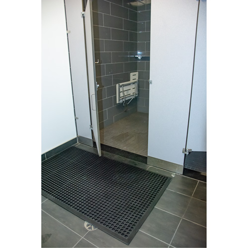 Outdoor Entrance Matting, Rubber, Scraper Type, Textured Pattern, 2' x 2-2/3', Black FMT Sales Ltd