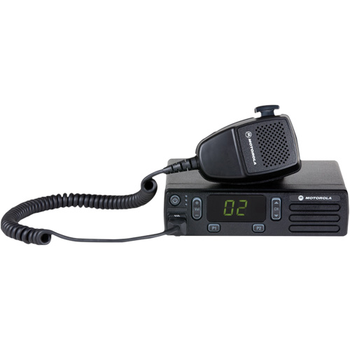 Radio et r&eacute;p&eacute;teur portatif de s&eacute;rie CM200d FMT Sales Ltd