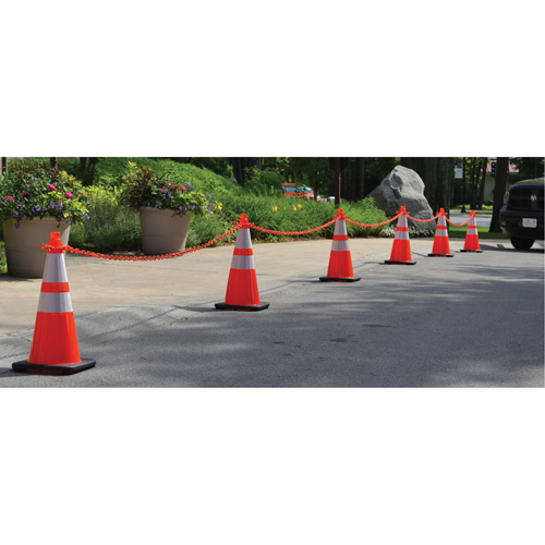 Traffic Cone & Chain Kit, 36", Green FMT Sales Ltd