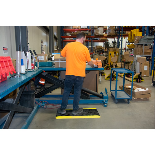 Tapis antifatigue, Losange, 1-2/3' x 3-1/4' x 3/4", Noir/Jaune, Polyur&eacute;thane FMT Sales Ltd