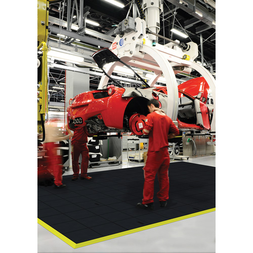 Cushion-Ease&reg; Interlocking Anti-Fatigue Mat, Pebbled, 3' x 3' x 3/4", Black, Natural Rubber FMT Sales Ltd