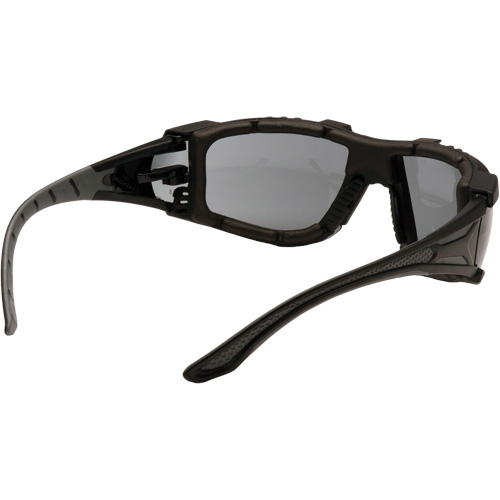 Lunettes de s&eacute;curit&eacute; Endeavor Plus, Lentille Gris, Antibu&eacute;e, ANSI Z87+/R&eacute;pond ou surpasse la norme CSA Z94.3 FMT Sales Ltd