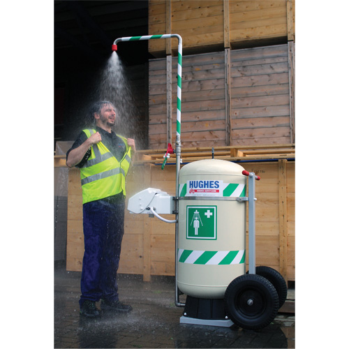 Douche d'urgence mobile et ind&eacute;pendant avec douche oculaire et faciale, Capacit&eacute; 30 gal., Conformit&eacute; Aucune FMT Sales Ltd
