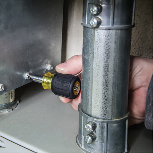 Tournevis multi embouts court a/pointe carr&eacute;e, 3-1/5" lo, Prise Coussin&eacute;e FMT Sales Ltd