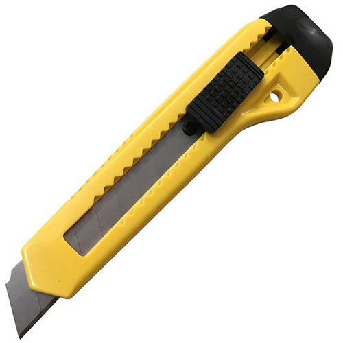 Couteau utilitaire, 8", Acier au carbone, Robuste, Prise en Plastique FMT Sales Ltd