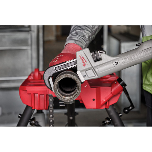 Cheater Adaptable Pipe Wrench, 2-1/2" Jaw Capacity, 18"/11"/24" Long FMT Sales Ltd