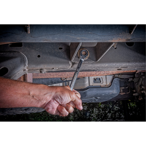 90-Tooth Reversible Ratcheting Wrench, 12 Point, 1/2", Chrome/Polished Finish FMT Sales Ltd