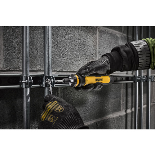 Jeu de tournevis sans fil de 14 morceaux avec commande FLEXDRIVE, 4 V, 44 lb-po/5 Nm couple max. FMT Sales Ltd