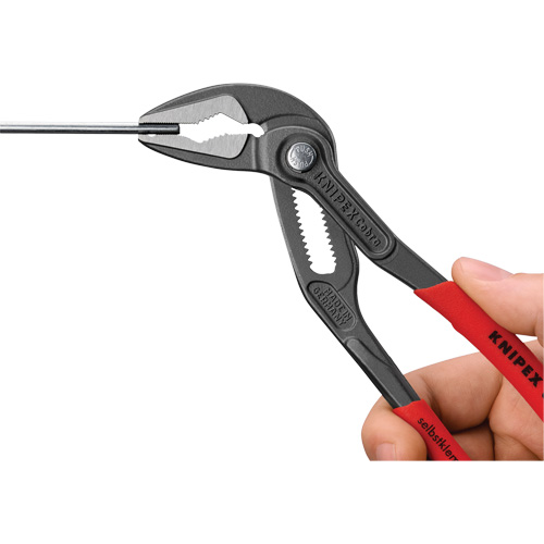 Cobra&reg; ES Water Pump Pliers, 7-1/4" FMT Sales Ltd