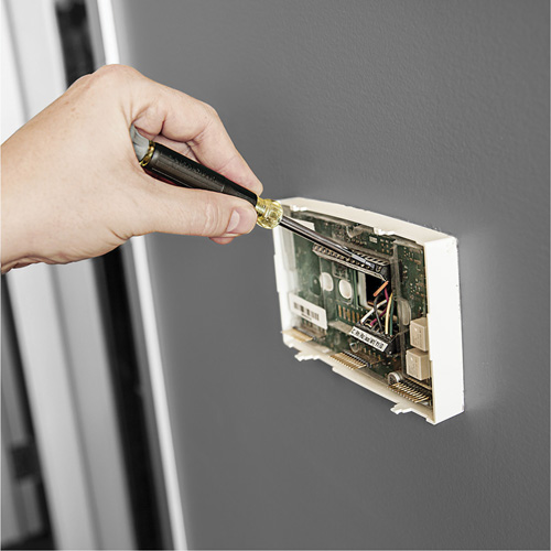Ensemble de tourne-&eacute;crou & tournevis multi-foret 3 mcx, 12-63/100" lo, Prise Coussin&eacute;e FMT Sales Ltd