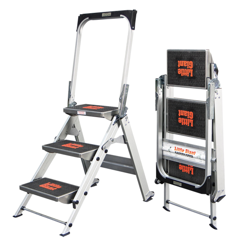 Escabeau de s&eacute;curit&eacute; a/barre & plateau, 2,2', Aluminium, Capacit&eacute; 300 lb, Type 1A FMT Sales Ltd