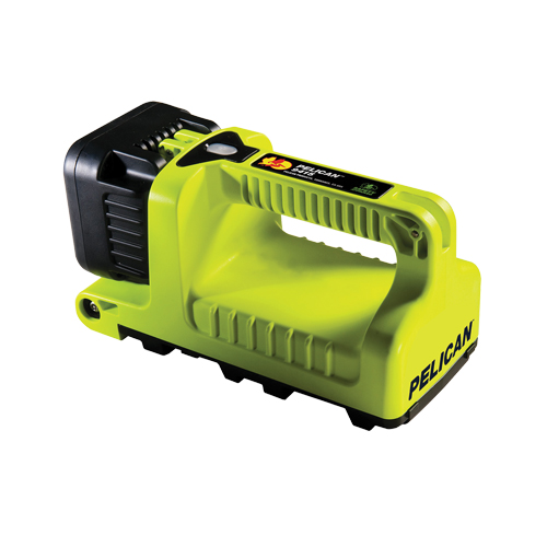 Lantern, LED, 588 Lumens, C Batteries FMT Sales Ltd