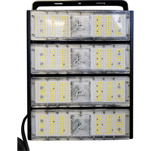 T&ecirc;te de lampe, DEL, 200 W, 30000 lumens, Boîtier en Aluminium FMT Sales Ltd