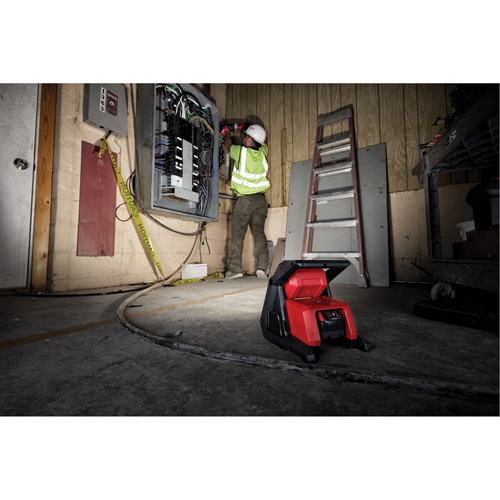 M18 Rover Dual Power Flood Light, LED, 2000/4000/1200 Lumens, Plastic Housing FMT Sales Ltd