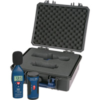 Ensemble de sonom&egrave;tre et calibrateur, Gamme de mesure 30 - 130 dB FMT Sales Ltd