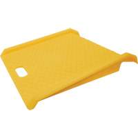 Rampe de trottoir portable en poly pour diable, Capacit&eacute; de 1000 lb, 27" la x 27" lo FMT Sales Ltd