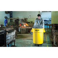 Brute&reg; Dolly, Polyethylene, Black, Fits: 20 - 55 US Gal. FMT Sales Ltd
