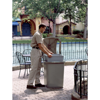 Untouchable&reg; Containers, Polyethylene, 35 US gal. FMT Sales Ltd
