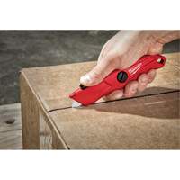 Couteau autor&eacute;tractable, 3/4", Acier, Prise en M&eacute;tal FMT Sales Ltd