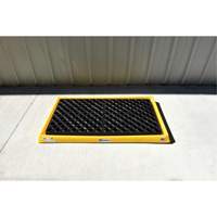 Plateaux Ultra-Containment Tray, 54" lo x 29,8" la x 3,5" h, Cap. de d&eacute;versement 14 gal. US FMT Sales Ltd