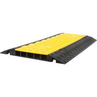 Protecteur de c&acirc;bles en polyur&eacute;thane, 5 canaux, 35,43" lo x 19,69" la x 2" h FMT Sales Ltd