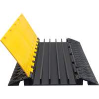 Protecteur de c&acirc;bles en polyur&eacute;thane, 5 canaux, 35,43" lo x 19,69" la x 2" h FMT Sales Ltd