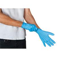 Vending Pack Disposable Gloves, Small, Nitrile, 4.5-mil, Powder-Free, Blue, Class 2 FMT Sales Ltd