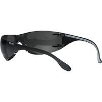 Lunettes de s&eacute;curit&eacute; Adapt Lite, Lentille Fum&eacute;e, Antibu&eacute;e/Anti-&eacute;gratignures, ANSI Z87+/R&eacute;pond ou surpasse la norme CSA Z94.3 FMT Sales Ltd