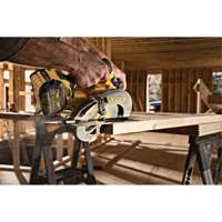 Scie circulaire sans balai Flexvolt Max avec frein &eacute;lectrique (outil seulement), 7-1/4", 60 V FMT Sales Ltd