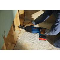 Scie alternative avec poign&eacute;e en D (outil seulement), 18 V, Lithium-ion Bloc-pile, 2700 coups/min FMT Sales Ltd